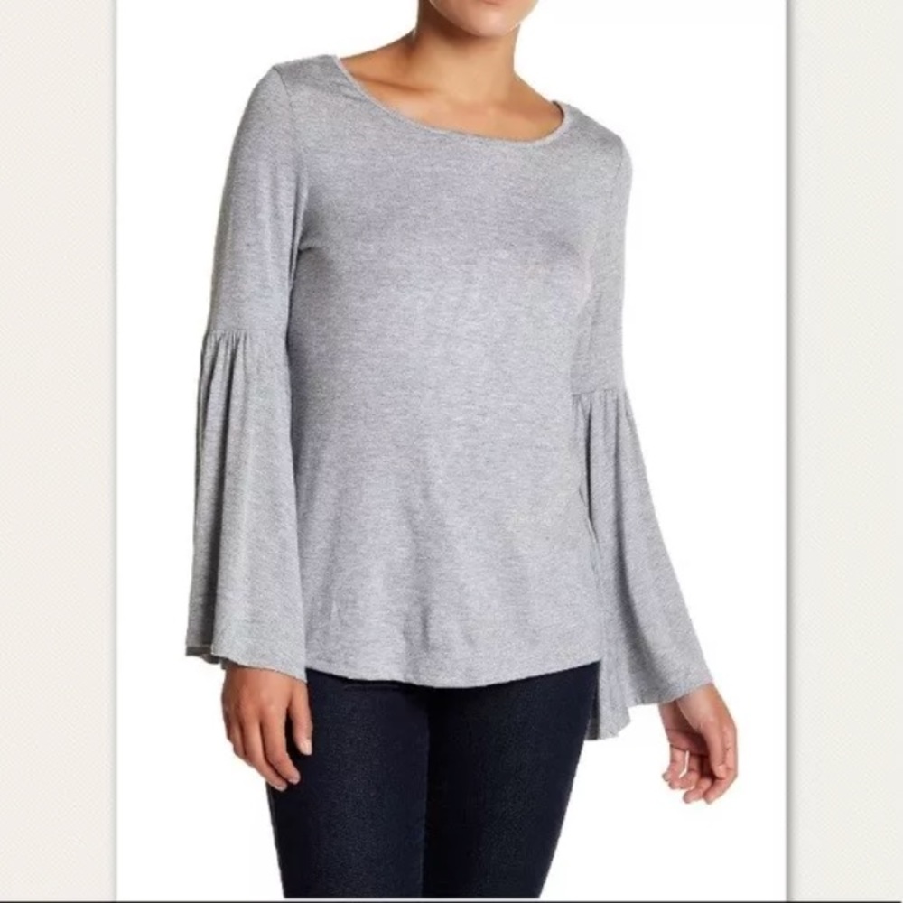 The Vanity Room long sleeve women’s top sz S NWOT